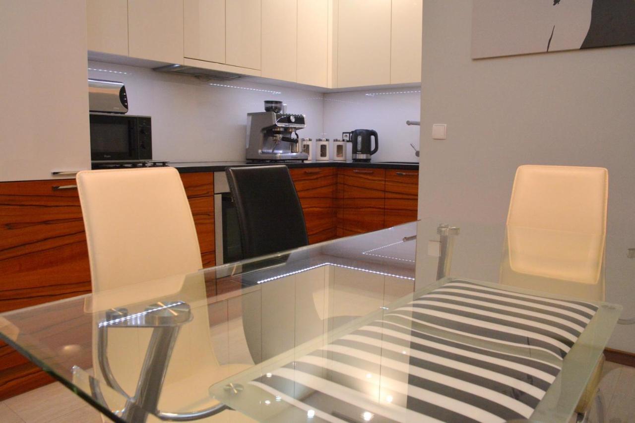 Azyl Apartments Varşova Dış mekan fotoğraf
